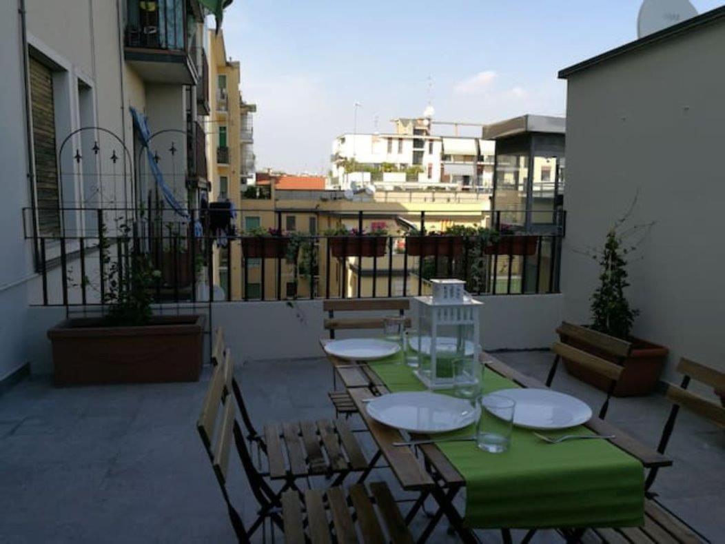Appartamento Con Grande Terrazzo In Via Lomellina - Lome 527 Milan Exterior photo